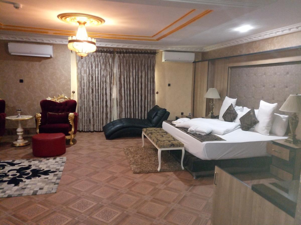 Eterno Hotel Benin City Ngoại thất bức ảnh